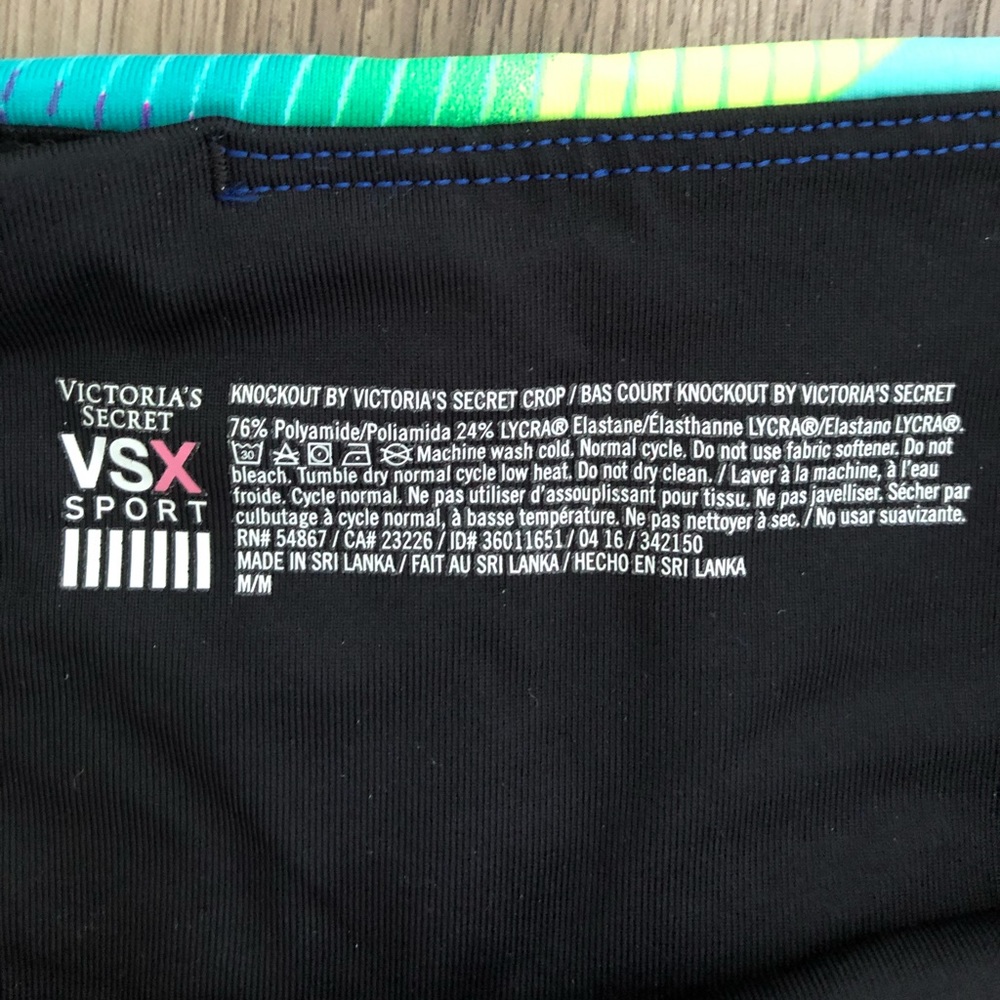 Victoria’s Secret VSX knockout crop leggings - Picture 3 of 6